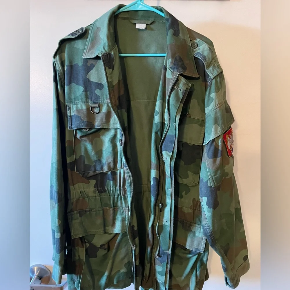 Camo Jacket w/ patch - Picture 1 of 3